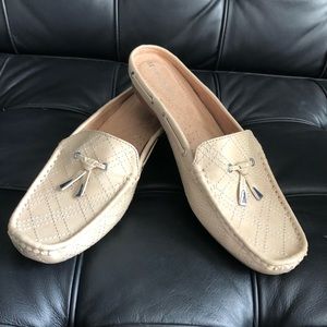 Naturalizer tan loafers size 9.5 never worn